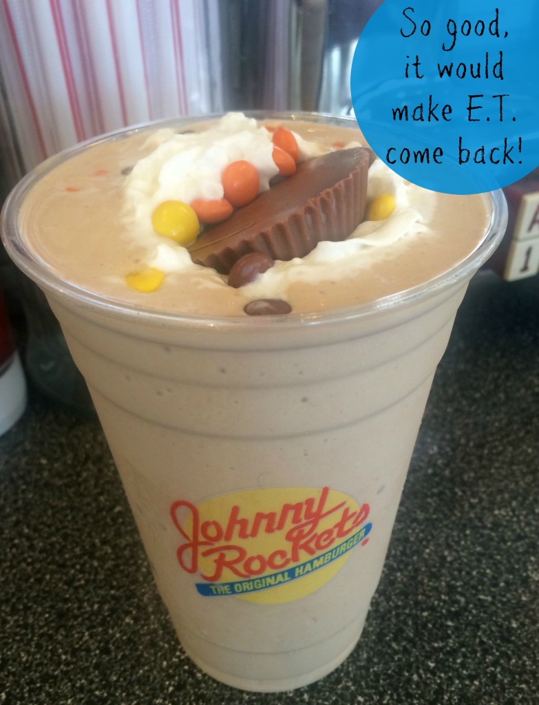 Johnny-Rockets-Reeses-Chocolate-Peanut-butter-shake