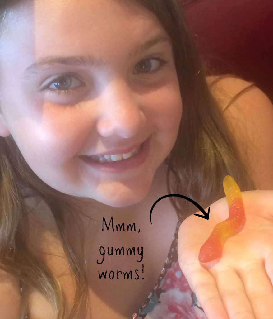 mmm-gummy-worms
