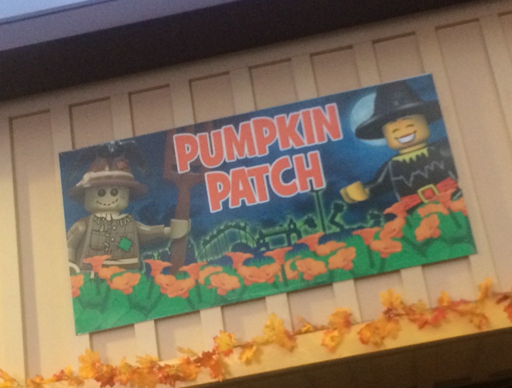 Legoland-California-Resort-Brick-Or-Treat-Pumpkin-Patch