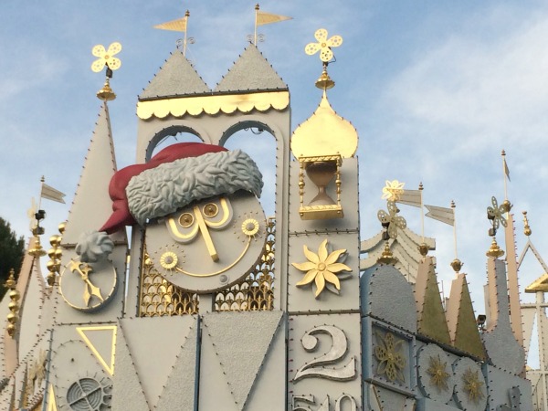 Disney-Holidays-Small-World-Facade