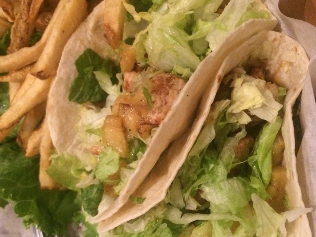 islands-restaurants-nhl-happy-hour-yaki-tacos