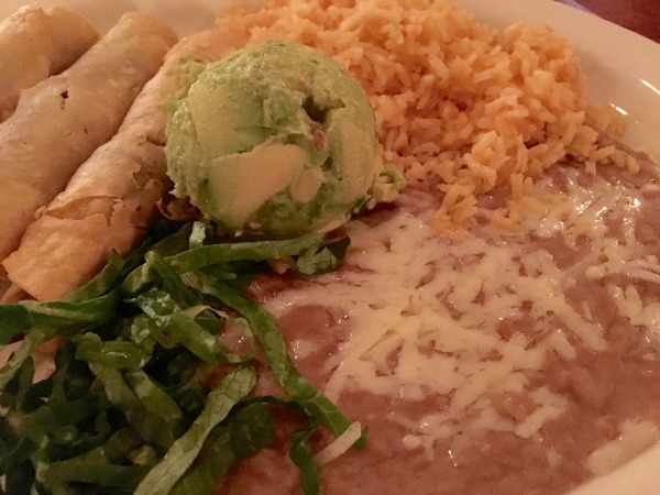el-mirasol-mexican-restaurant-taquitos