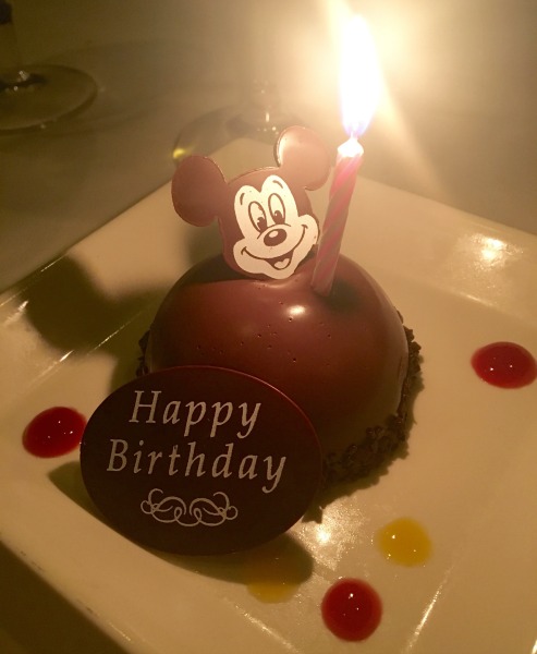 steakhouse-55-mickey-birthday-dessert