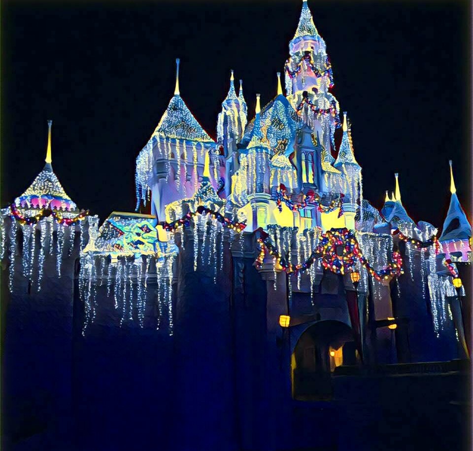 disneyland-holidays-castle-night