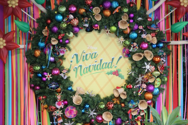 viva-navidad-wreath