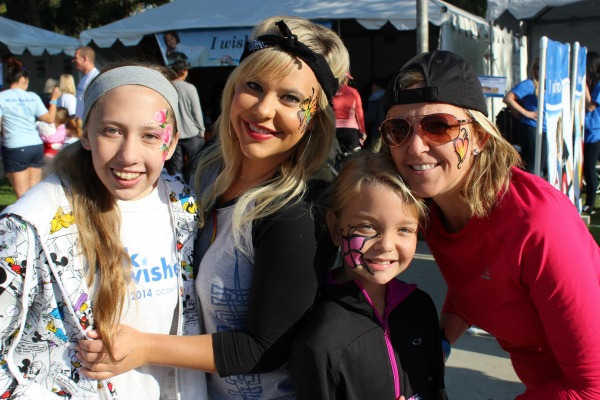 walk-for-wishes-family