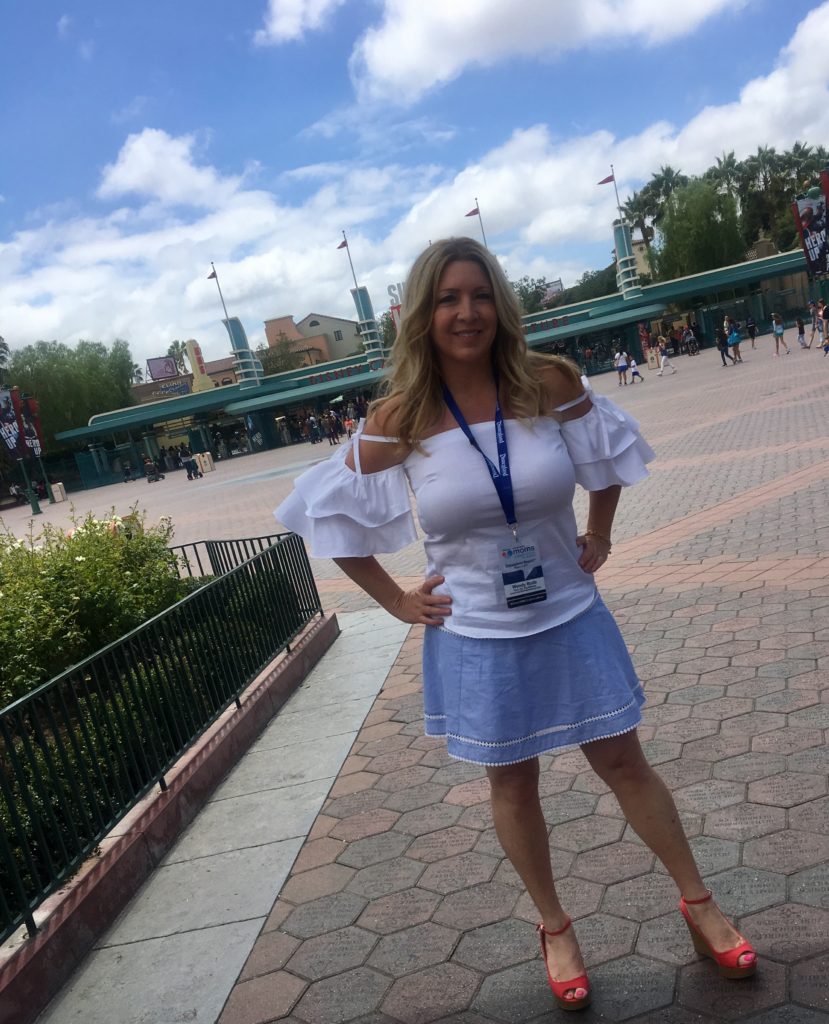 disney-social-media-moms-celebration-on-the-road-what-i-wore