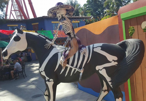 knotts-spooky-farm-dia-de-los-muertos-1