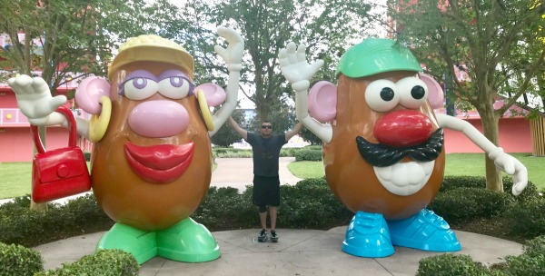 disneys-pop-century-mr-and-mrs-potato-head