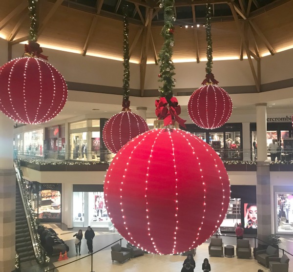 brea-mall-holiday-gift-guide