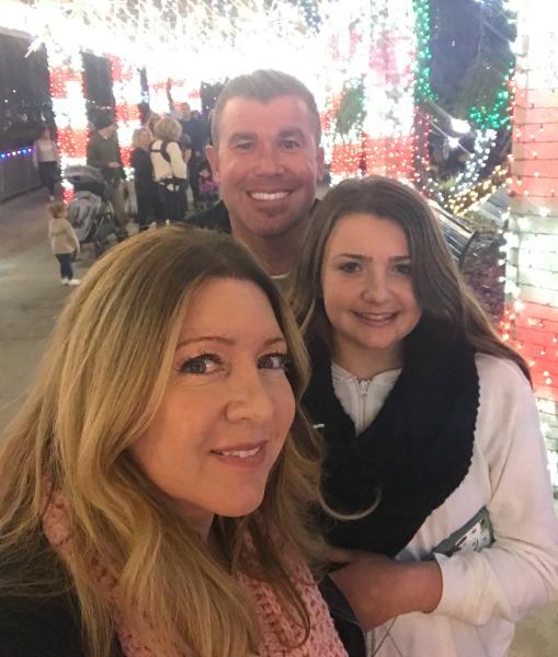 dana-point-harbor-parade-of-lights-family-selfie