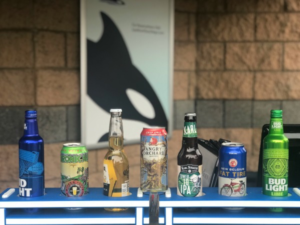 dining-with-orcas-beer-and-wine-available