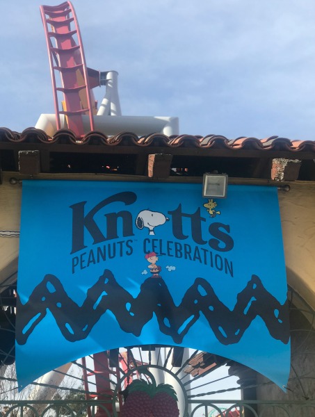 knotts-peanuts-celebration-sign