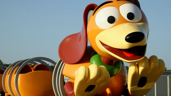 toy-story-land-slinky-dog-dash